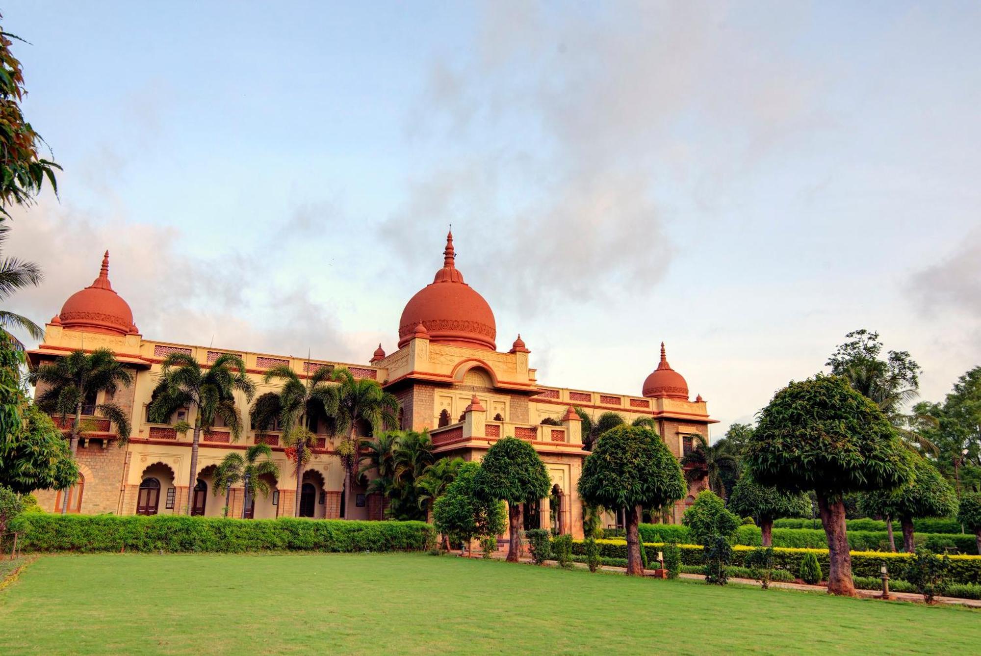 Welcomheritage Shivavilas Palace, Hampi Hospet Exterior photo